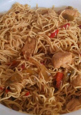 Una foto de Fideos chinos