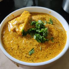 A picture of Paneer tikka masala.