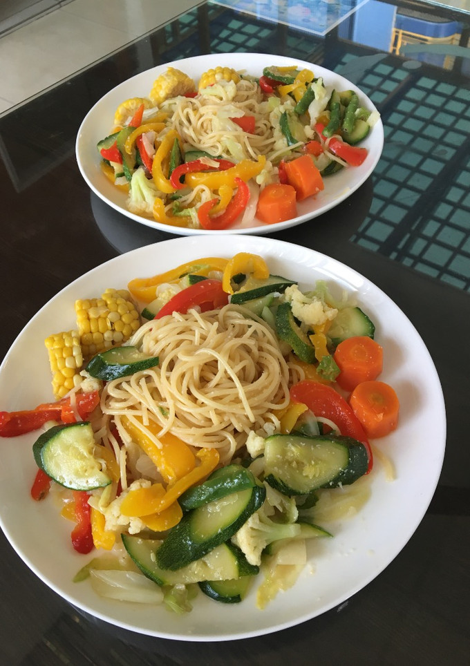 簡餐-炒蔬菜意大利麵【30分鐘】【美式】【家常菜】【清冰箱】 的食譜成品照片