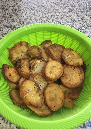 Una foto de Papas fritas con paprika