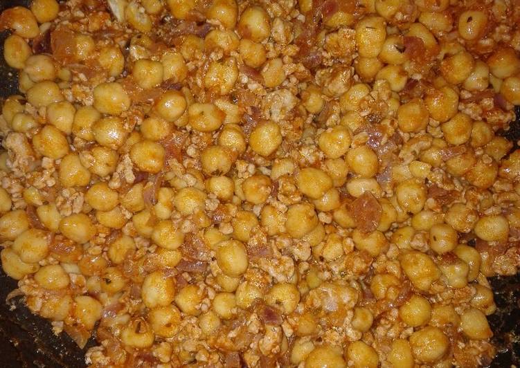 Garbanzos con carne picada