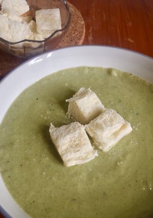 Foto resep Sup krim brokoli dan jamur