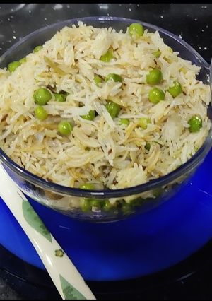 मटर पुलाव(Matar Pulao recipe in Hindi) रेसिपी मुख्य फोटो