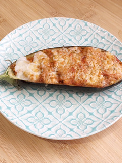 Una foto de Berenjena rellena de boloñesa vegetariana