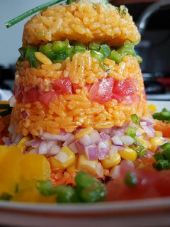 Una foto de Arroz de la Abuela frío con picadillo fresco de vegetales
