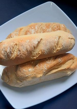 Una foto de Pan baguette 🥖