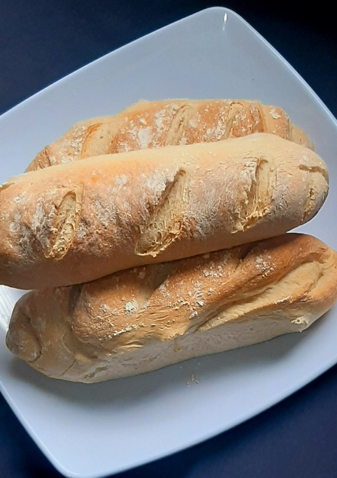 Una foto de Pan baguette 🥖
