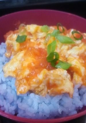 Foto resep Nasi biru telur tomat