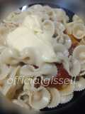 Fideos con salsa lista y queso