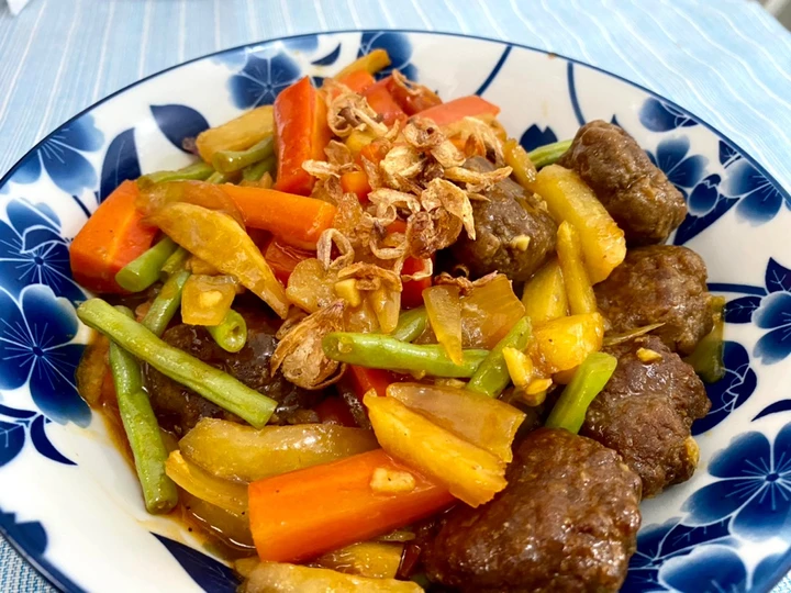 Langkah Gampang Membuat Resep Bistik sapi ala rumahan Anti Ribet, Enak Banget