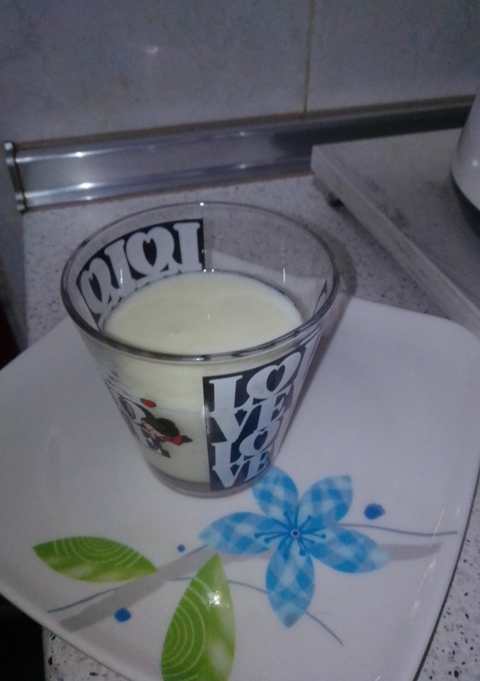 Una foto de Batido de yogur y gelatina de limón