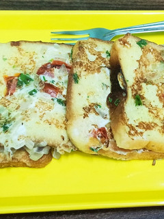 फ्रेंच टोस्ट (french toast recipe in marathi) रेसिपी चे मुख्य फोटो