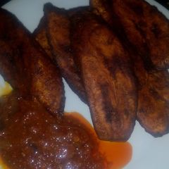 A picture of Fried plantains.