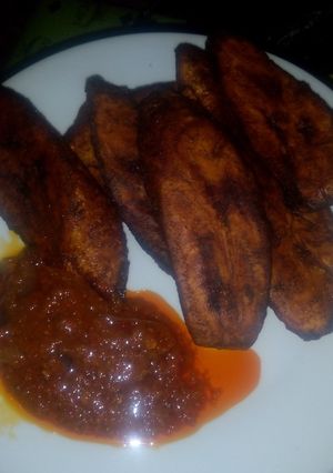 A picture of Fried plantains.