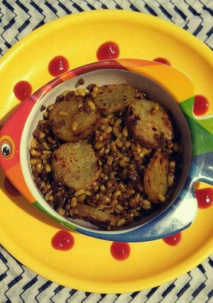 A picture of Sprouts and sweet potato chat.