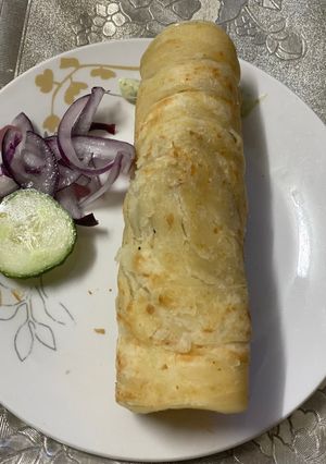 A picture of Chicken paratha roll.