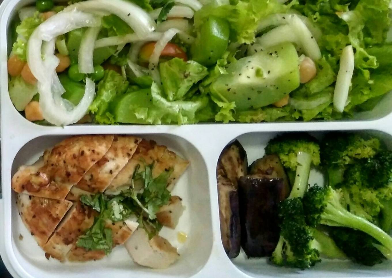 Roasted Chicken with Veggies