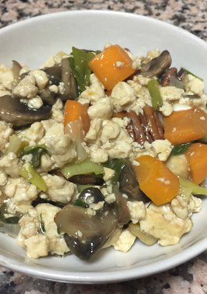 A picture of Glazed tofu scramble (vegan & gluten-free).