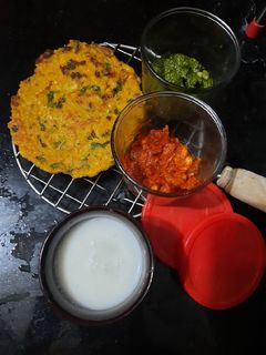 વેજ હાડવો (Veg Handvo Recipe in Gujarati) રેસીપી મુખ્ય ફોટો