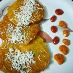 A picture of Mix flour veg uttapam.