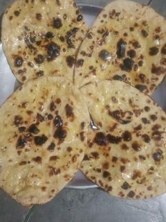 आटा बटर नान (Aata Butter naan recipe in Hindi) रेसिपी मुख्य फोटो