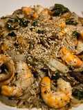 Salteado de arroz y langostinos