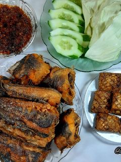 Foto resep 56. Lele Goreng & Sambel Trasi