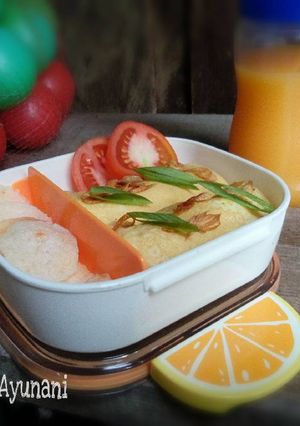 Foto resep Nasi Kuning Lipat Telur Dadar