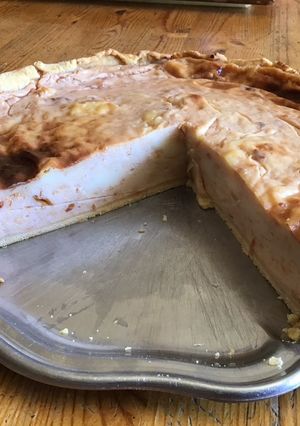 Une photo de Flan pâtissier à la compote de prunes et pêches