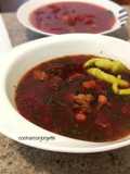 Jueves sopa de remolacha con carne