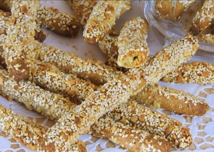 Simple Way to Prepare Perfect Parmesan Breadsticks with Almonds &amp; Pistachios