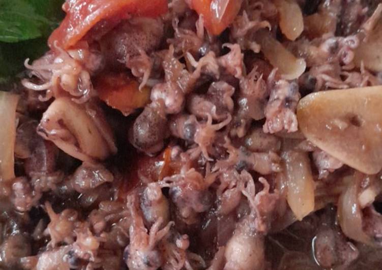 Tumis baby cumi