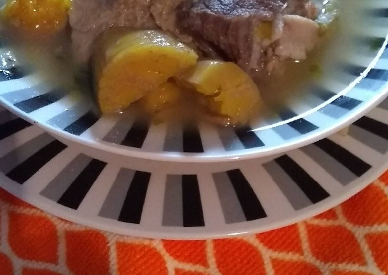 Desde el Fogón de la Abuela. Hervido de res, comida típica👩🏻🍳