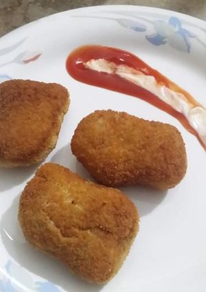 A picture of Chicken nuggets.