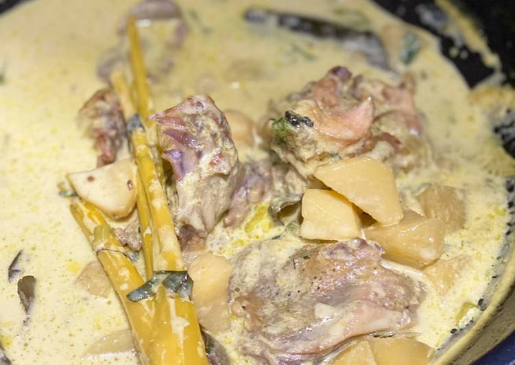Ayam Sereh Kuah Santan