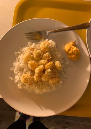 A picture of Quick Coconut Prawns with Sriracha Mayo.