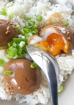 A picture of 6 minute jammy soy-marinated eggs.