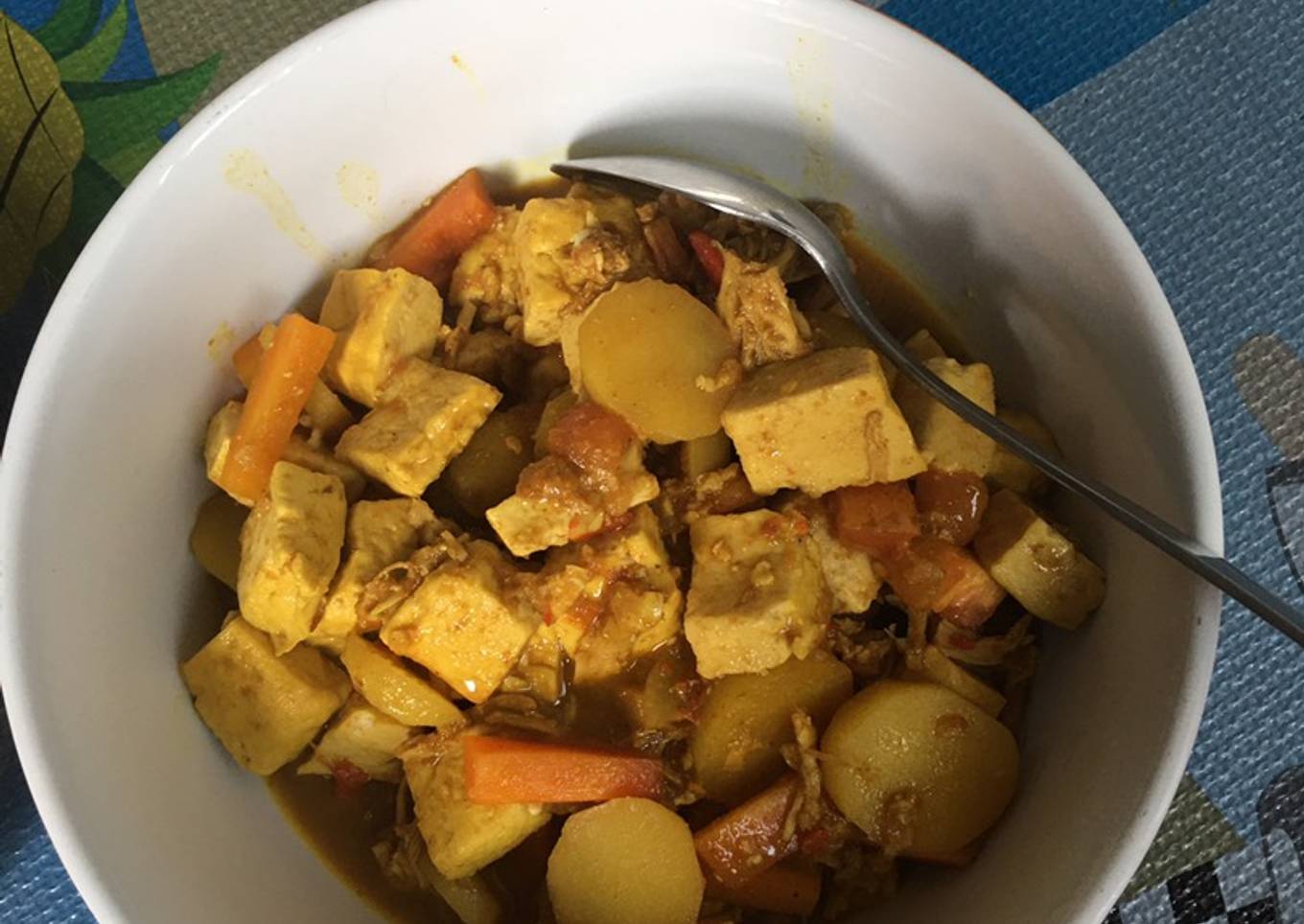 Tumis tahu kentang wortel bumbu kari