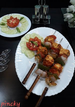 A picture of Paneer tikka👉 delicious party starter.