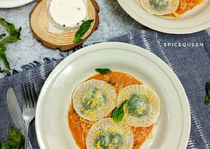 Steps to Make Any-night-of-the-week Spinach and Feta Ravioli