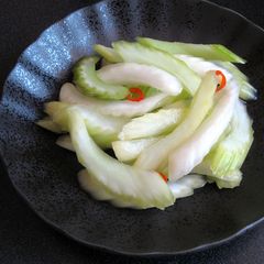 A picture of Sweet & Sour Celery.