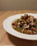 Zuppa di funghi e legumi