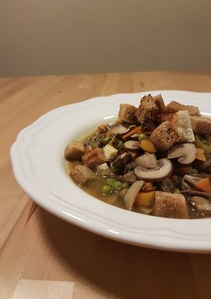 Foto di Zuppa di funghi e legumi