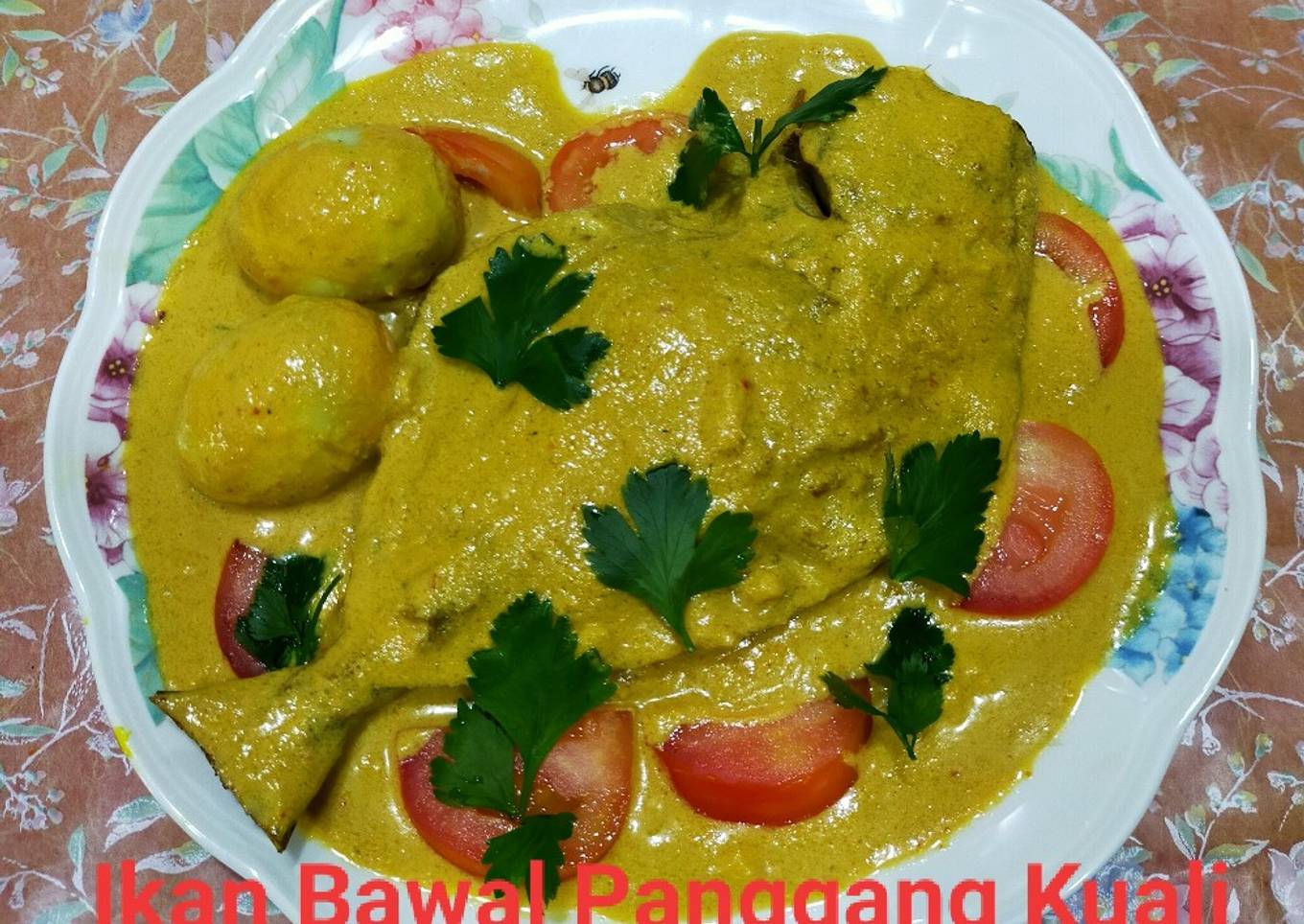 Ikan goreng Pomfret Castle