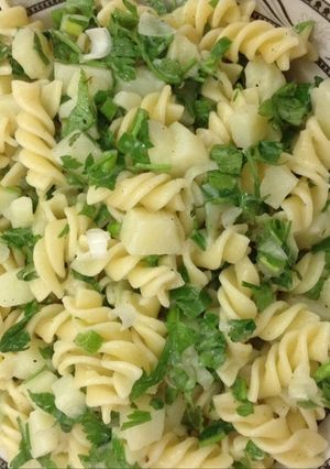 صورة لوصفة سلطة المعكرونه والبطاطا (سهلة وسريعة)🍝