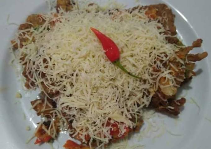 Bagaimana Membuat Dadar Krispi Geprek pake Keju yang Bisa Manjain Lidah