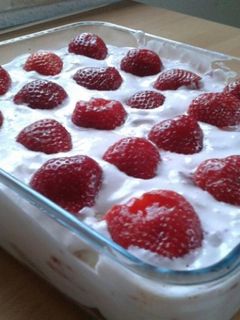 Túrós-epres desszert recept fotója