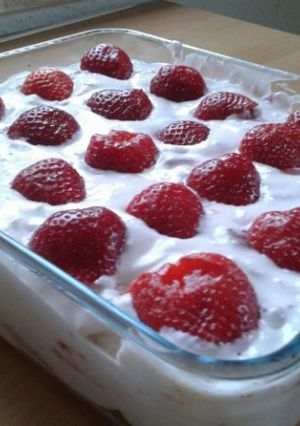 Túrós-epres desszert recept fotója