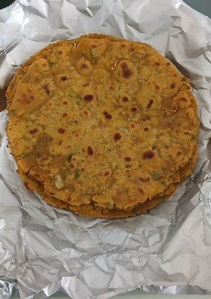 A picture of Amarnath flour with cabbage paratha.