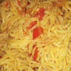 A picture of Tomato fried maggi.